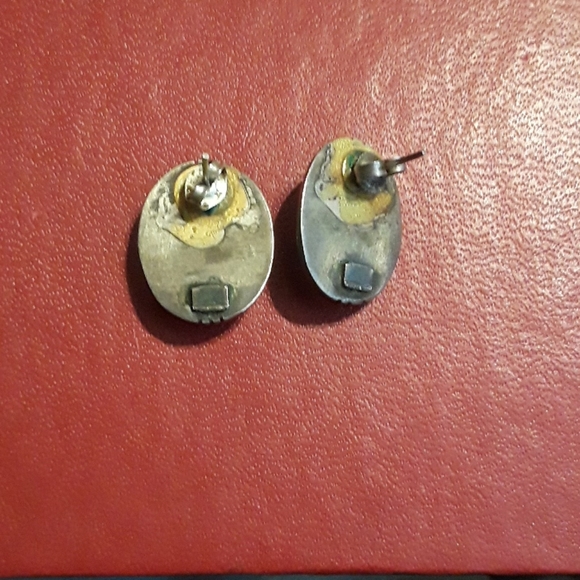 Earrings - Picture 4 of 4